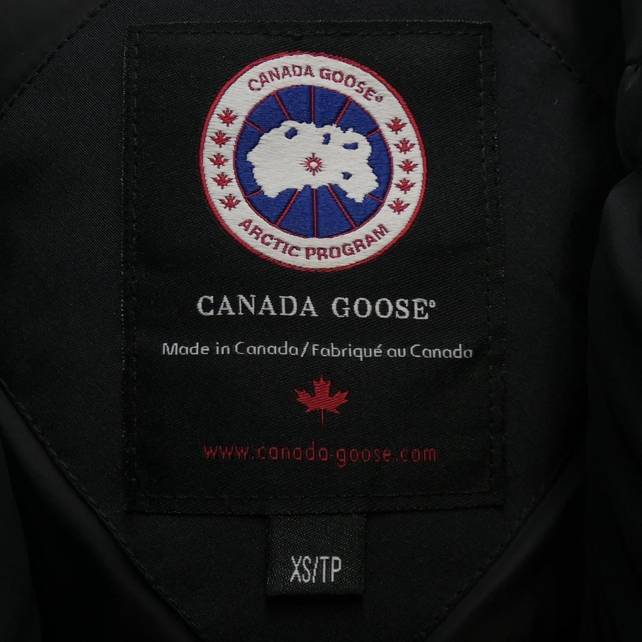 カナダグース CANADA GOOSE 2062M R ダウンコート