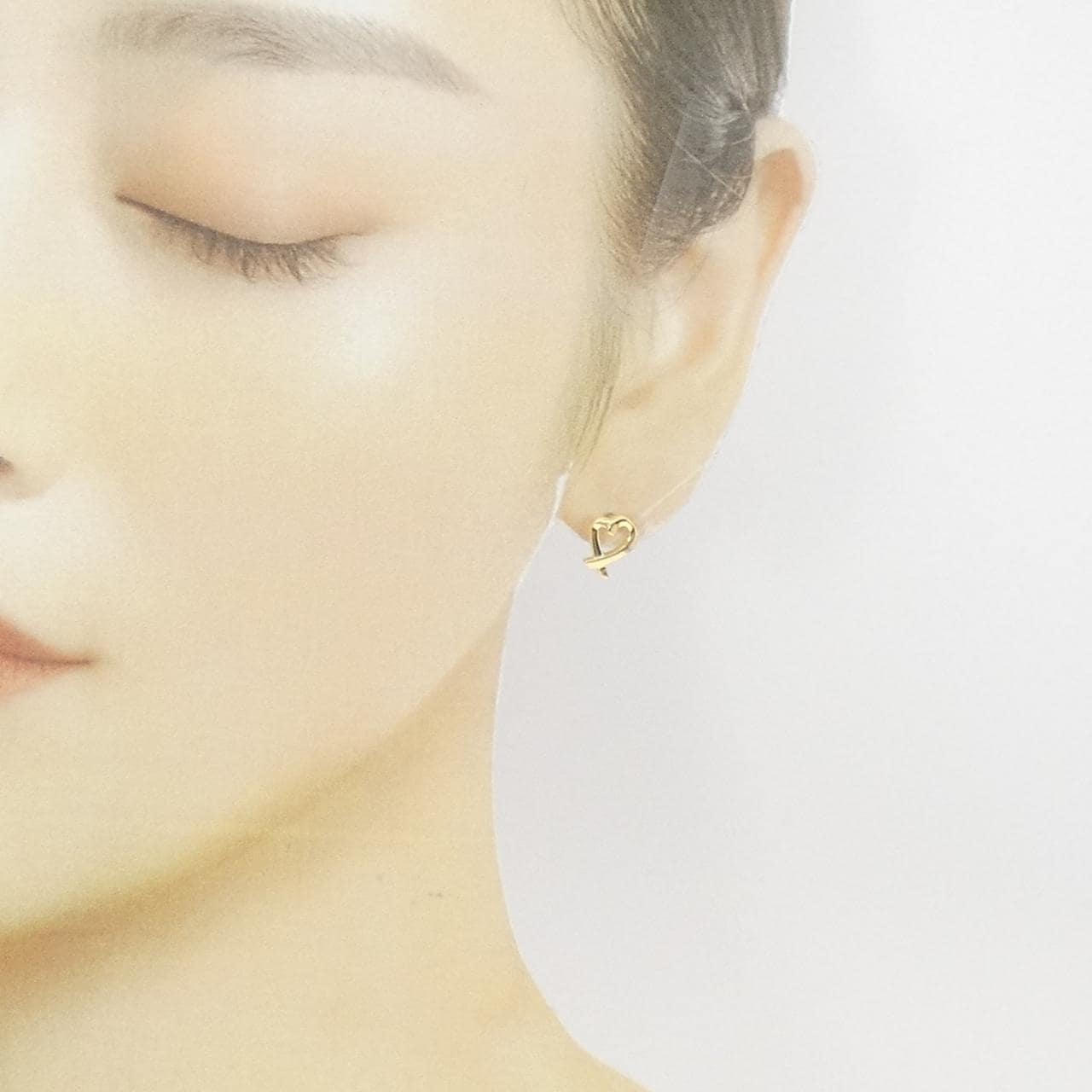 TIFFANY Loving Heart Earrings