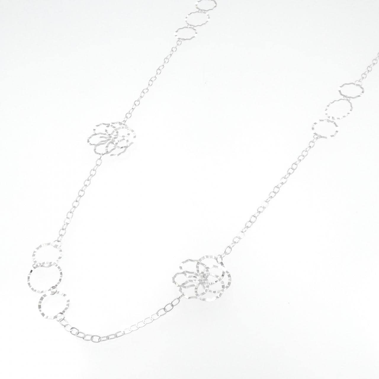 K18WG necklace