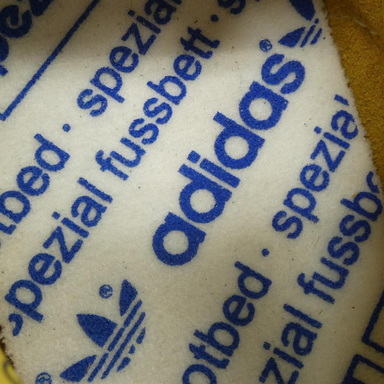 アディダス ADIDAS FW7627/ELLAND SPZL スニーカー