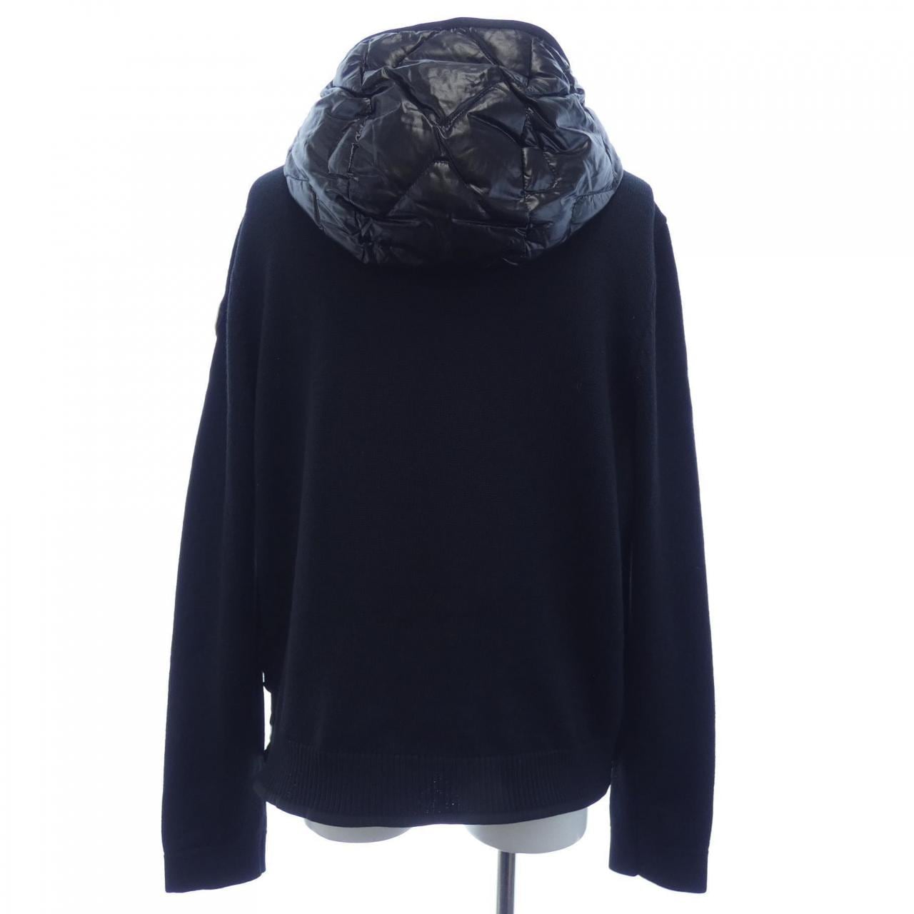 モンクレール MONCLER ダウンジャケット