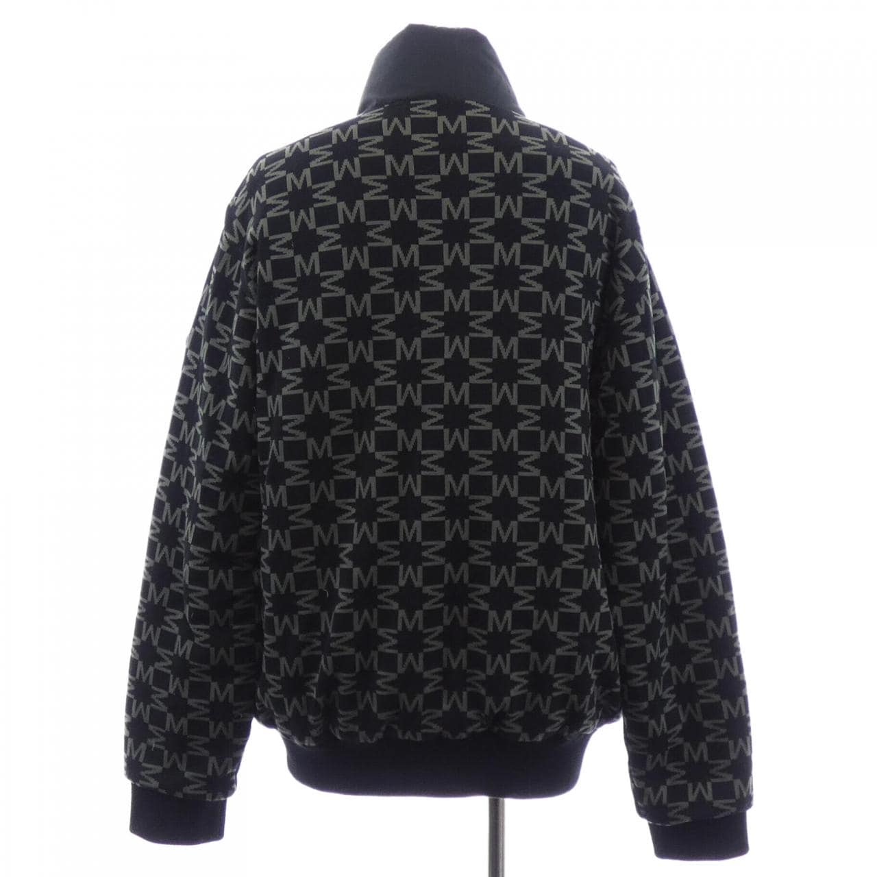 モンクレール MONCLER 20919B00015 ダウンジャケット