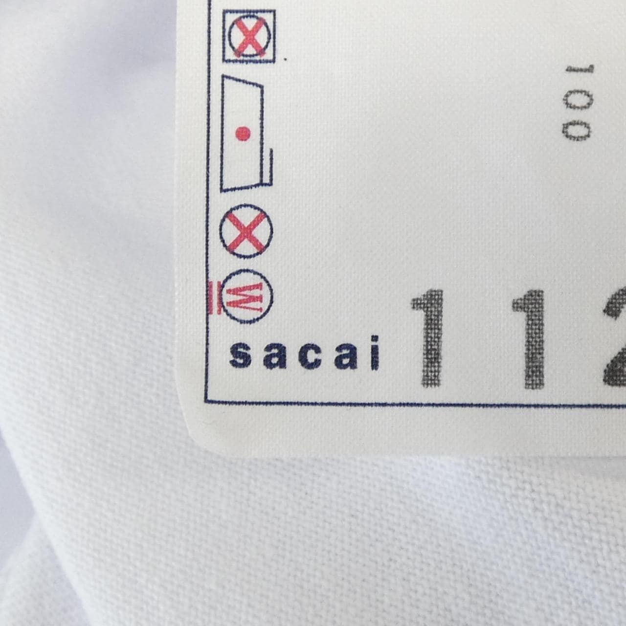 サカイ SACAI GEOFF MCFETRIDGE EMBROIDERY 26-01126S UNISEX Tシャツ