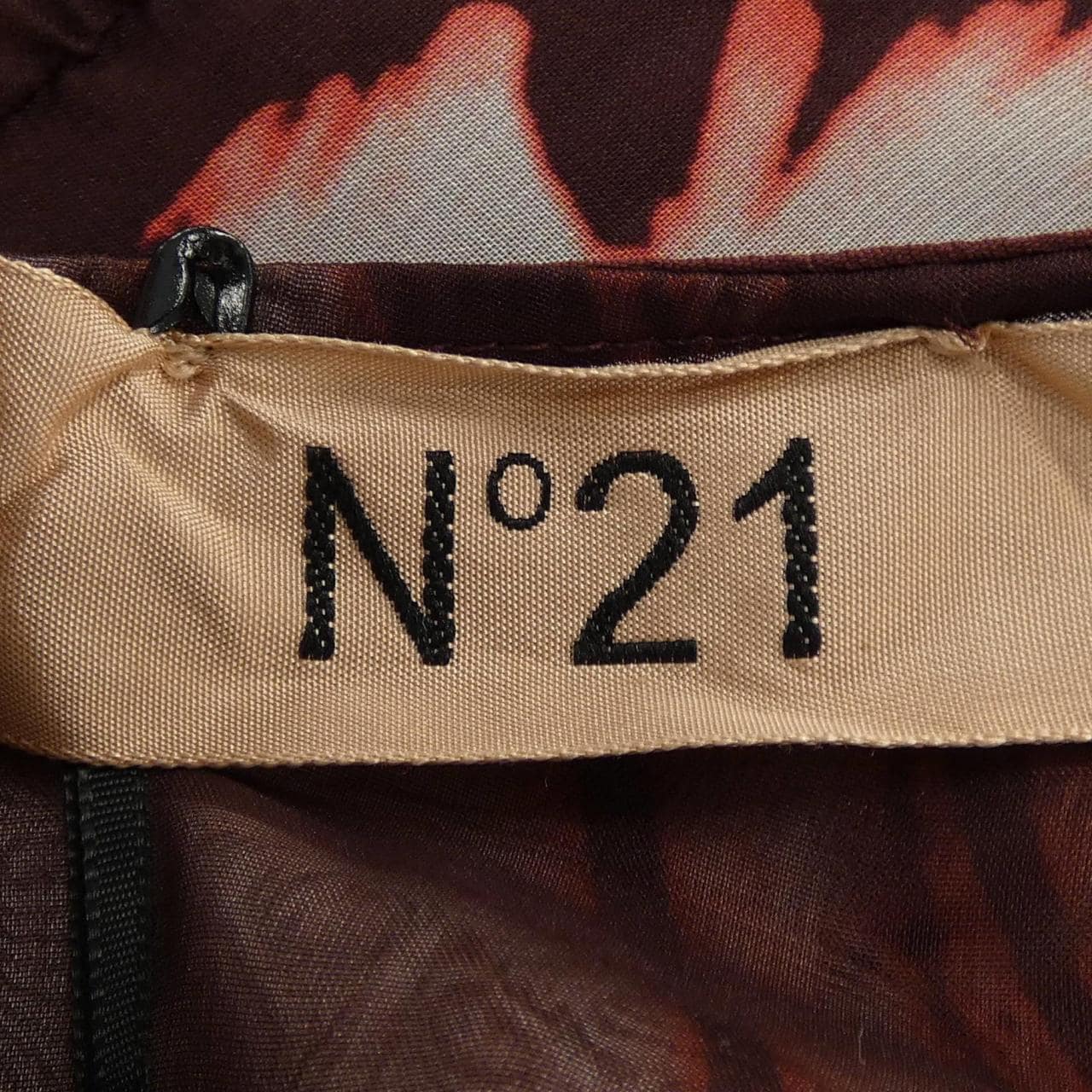 ヌメロヴェントゥーノ N°21 ワンピース