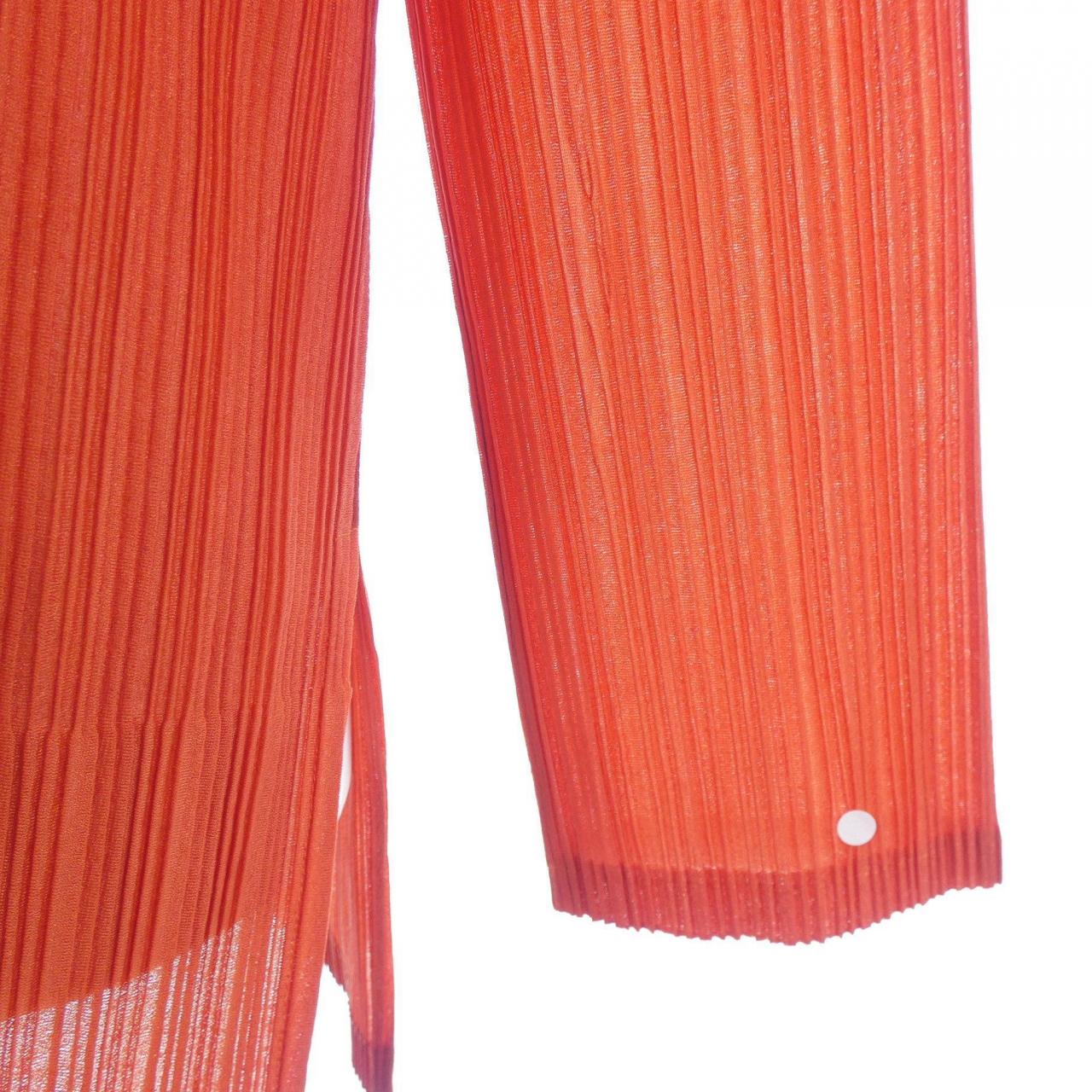 百褶PLEATS PLEASE襯衫