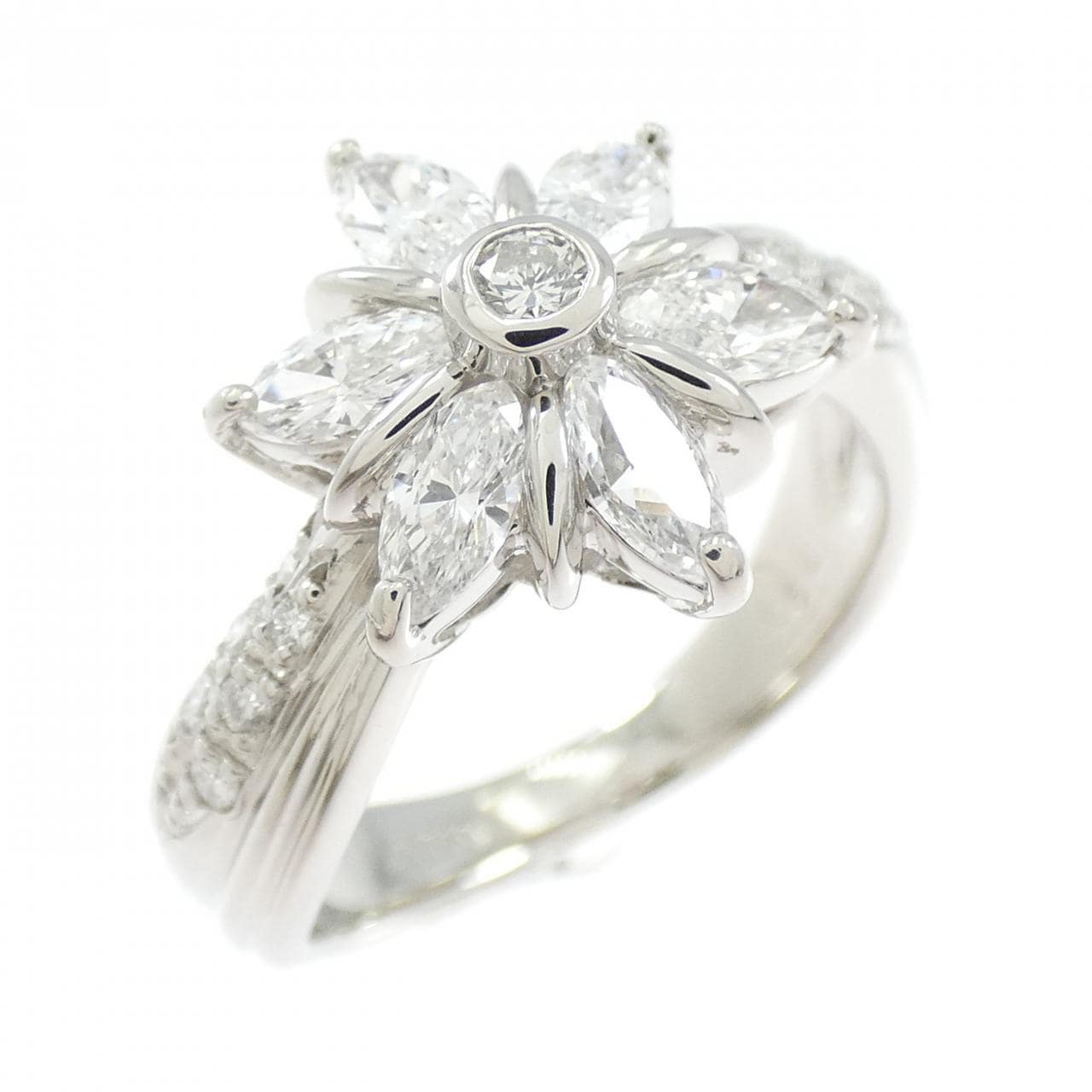 PT900 フラワー ダイヤモンド リング 0.90CT