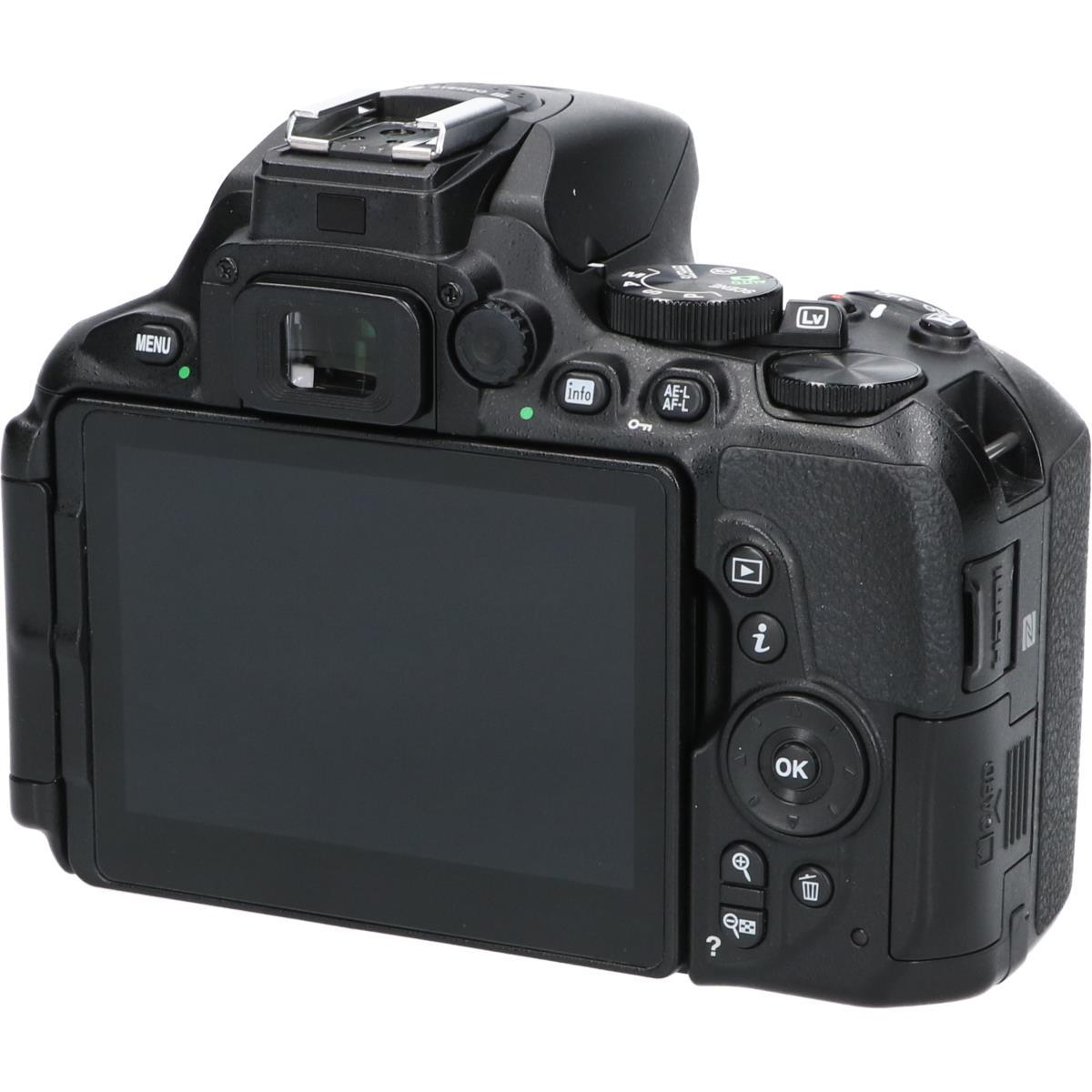D5600