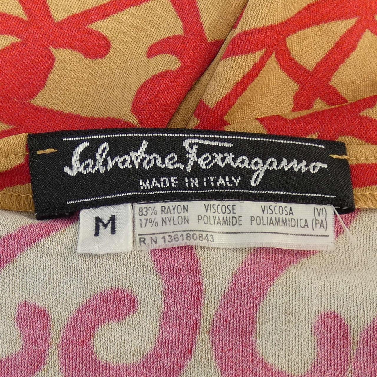 サルヴァトーレフェラガモ SALVATORE FERRAGAMO トップス