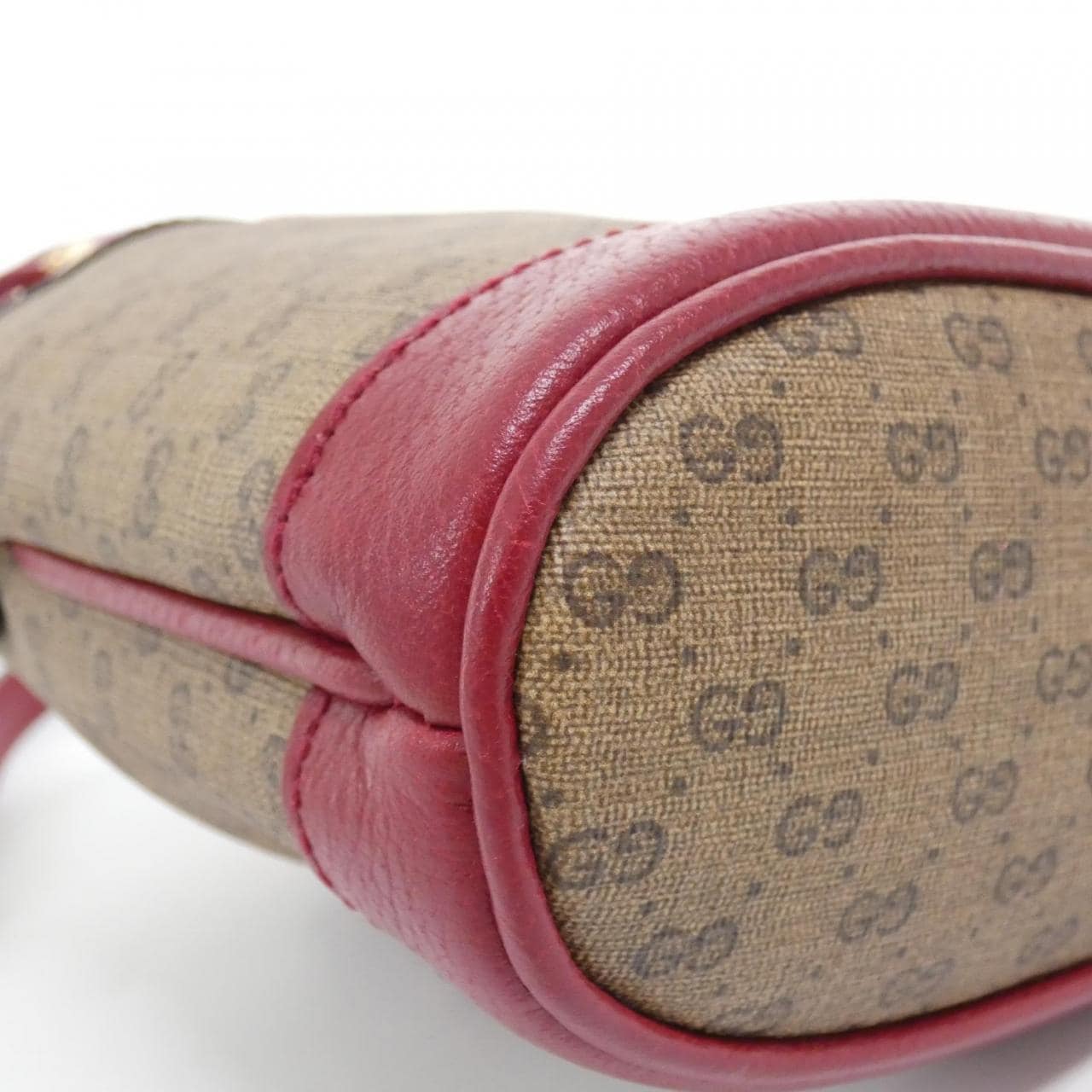 グッチ 647801 2T0AG ショルダーバッグ