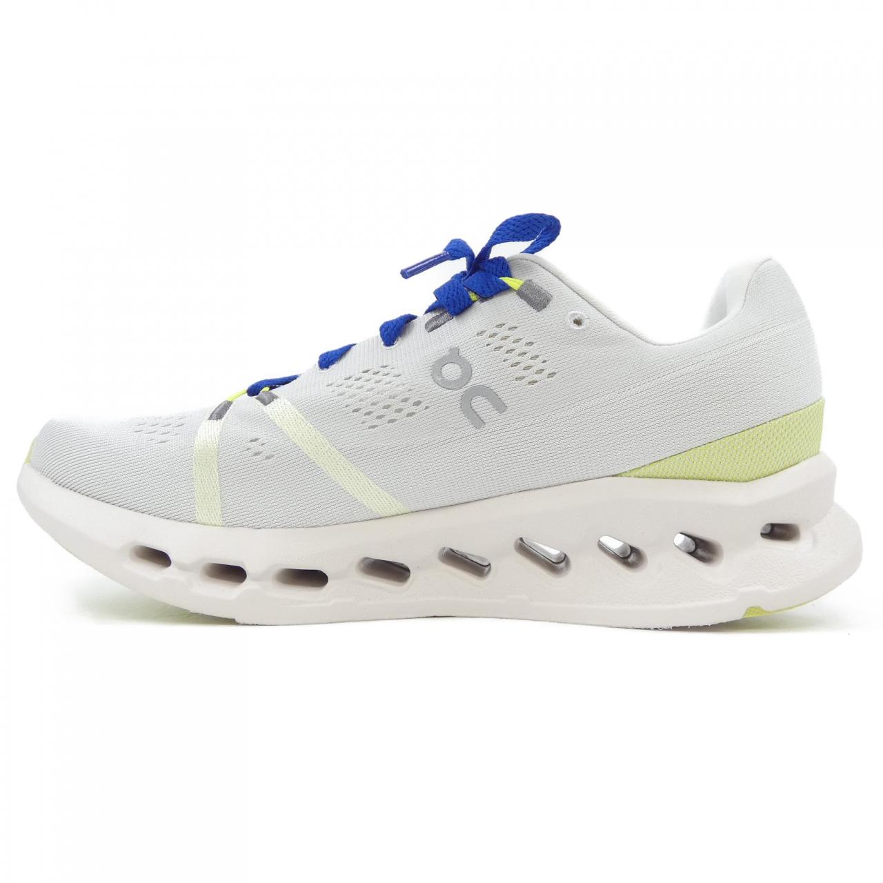 オン On スニーカー