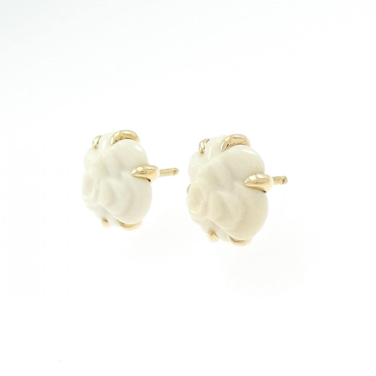 シャネル カメリア スモール ピアス