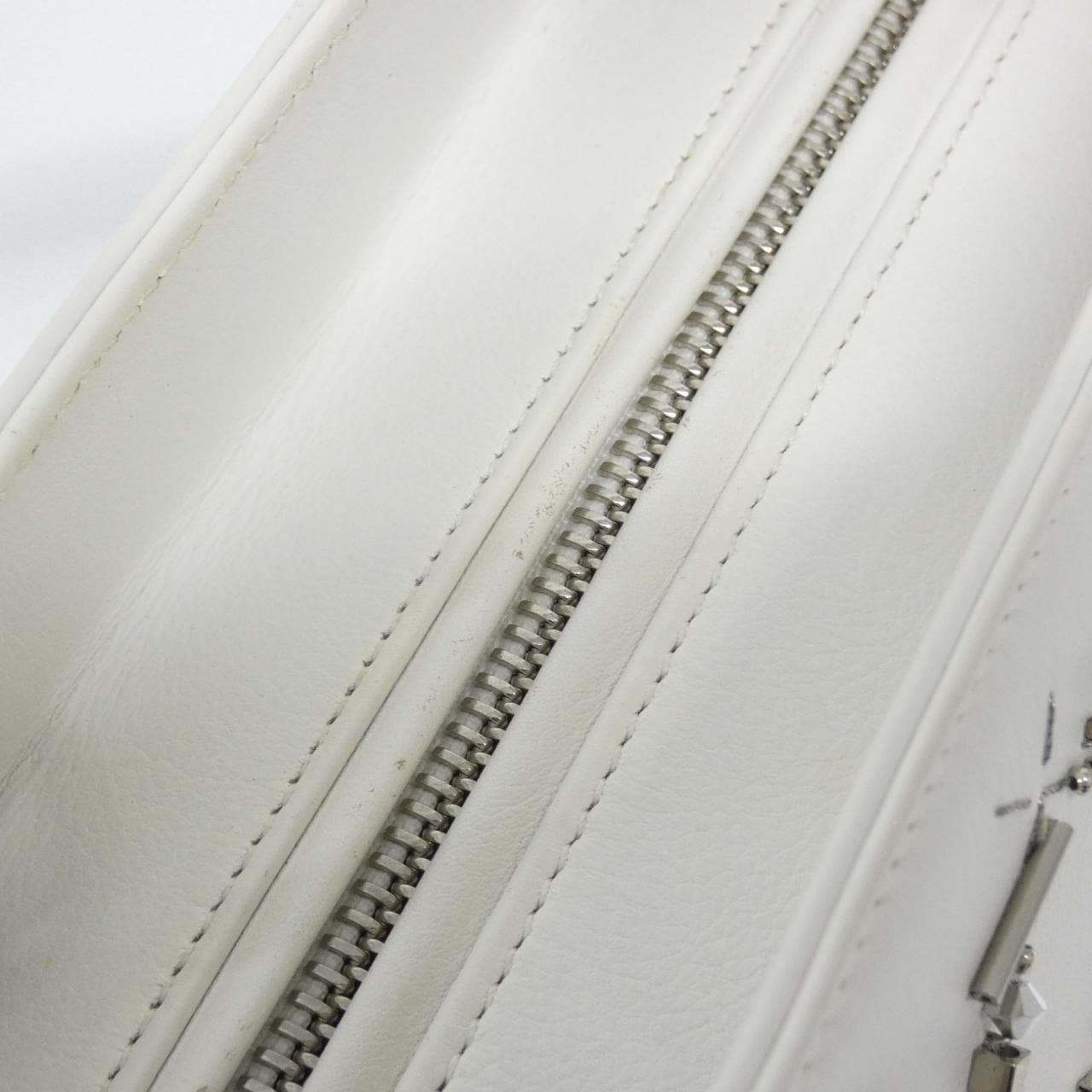 クリスチャンディオール レディ ディオール ミディアム M0550PRPS バッグ