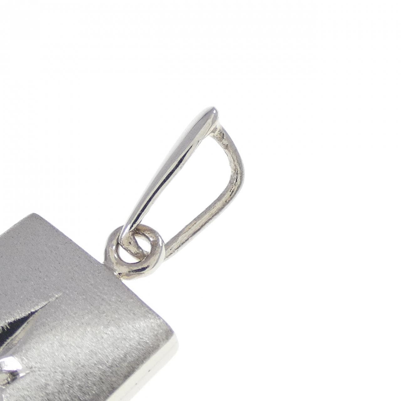 PM900 Diamond pendant