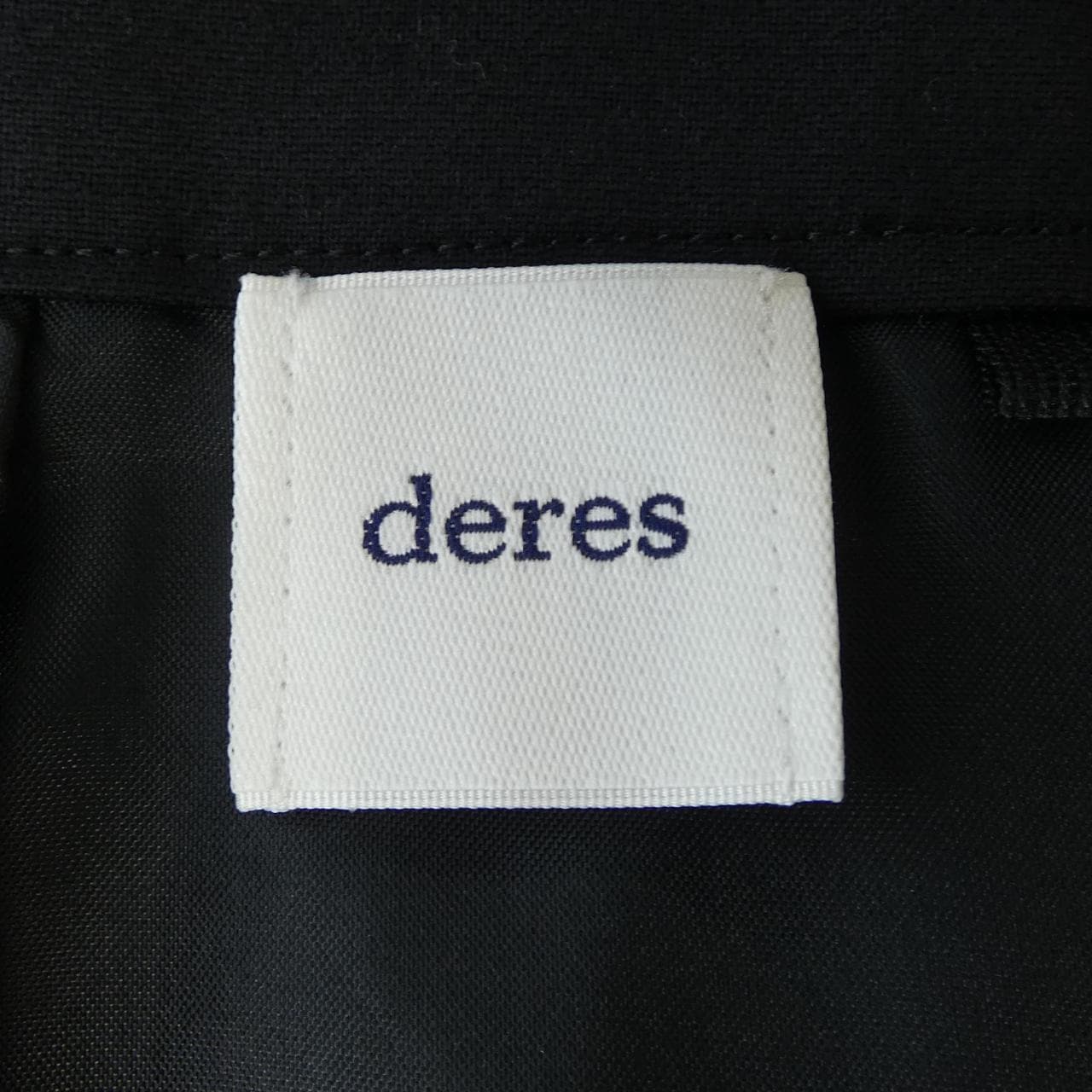 DERES DER23AW-SK-001 スカート
