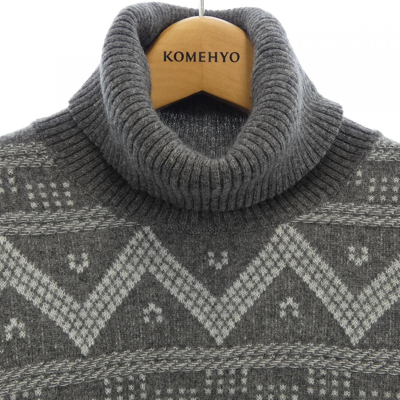 マーロ MALO ニット