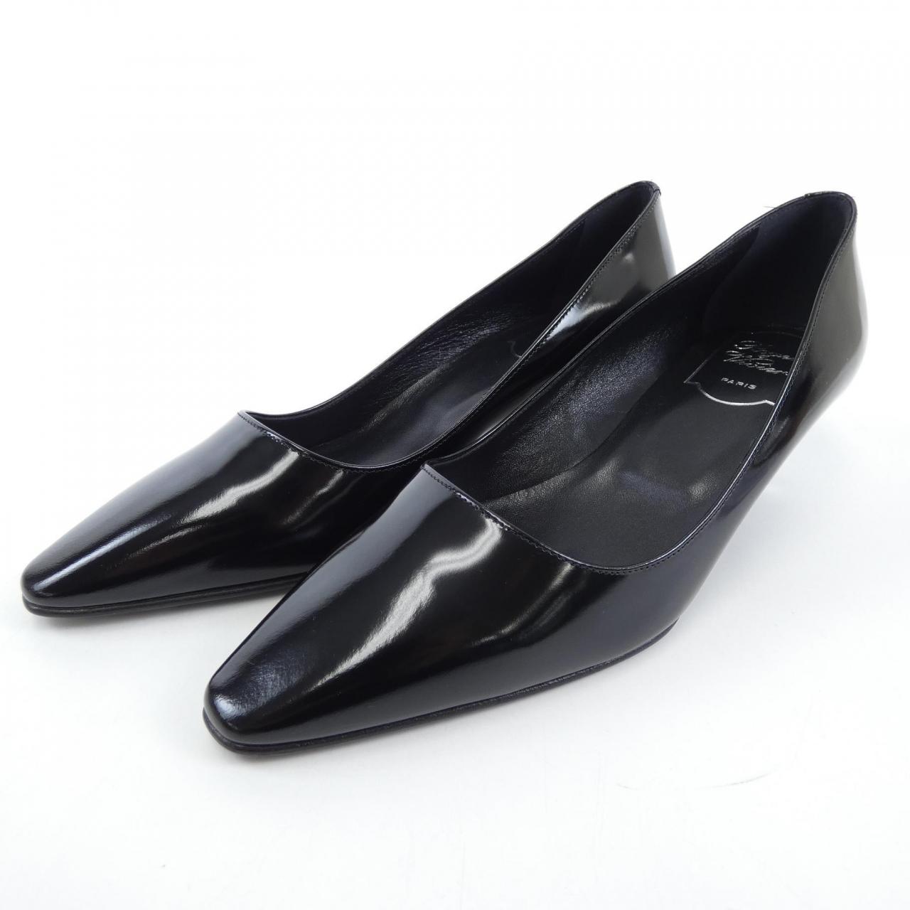 ロジェヴィヴィエ ROGER VIVIER パンプス
