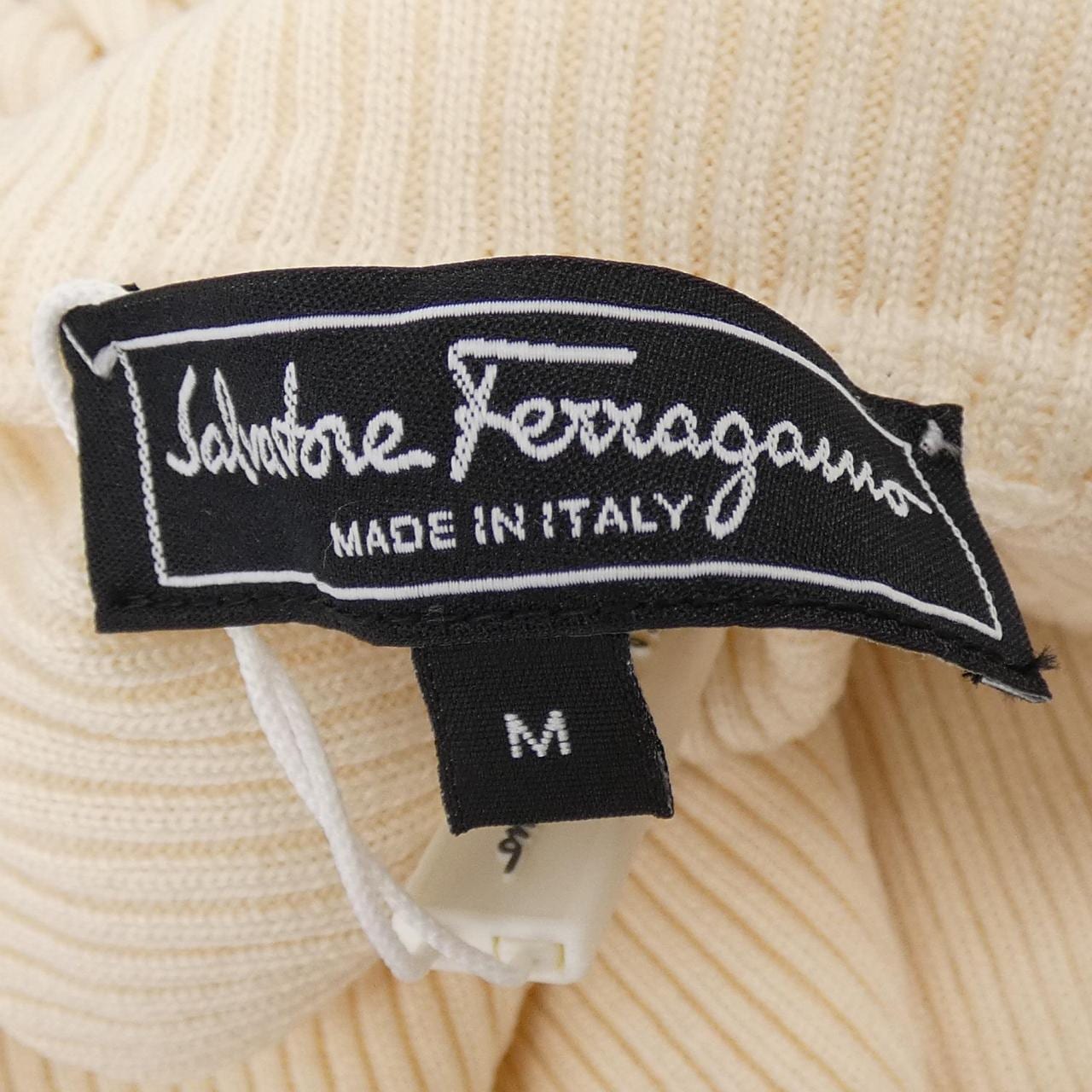 サルヴァトーレフェラガモ SALVATORE FERRAGAMO ニット