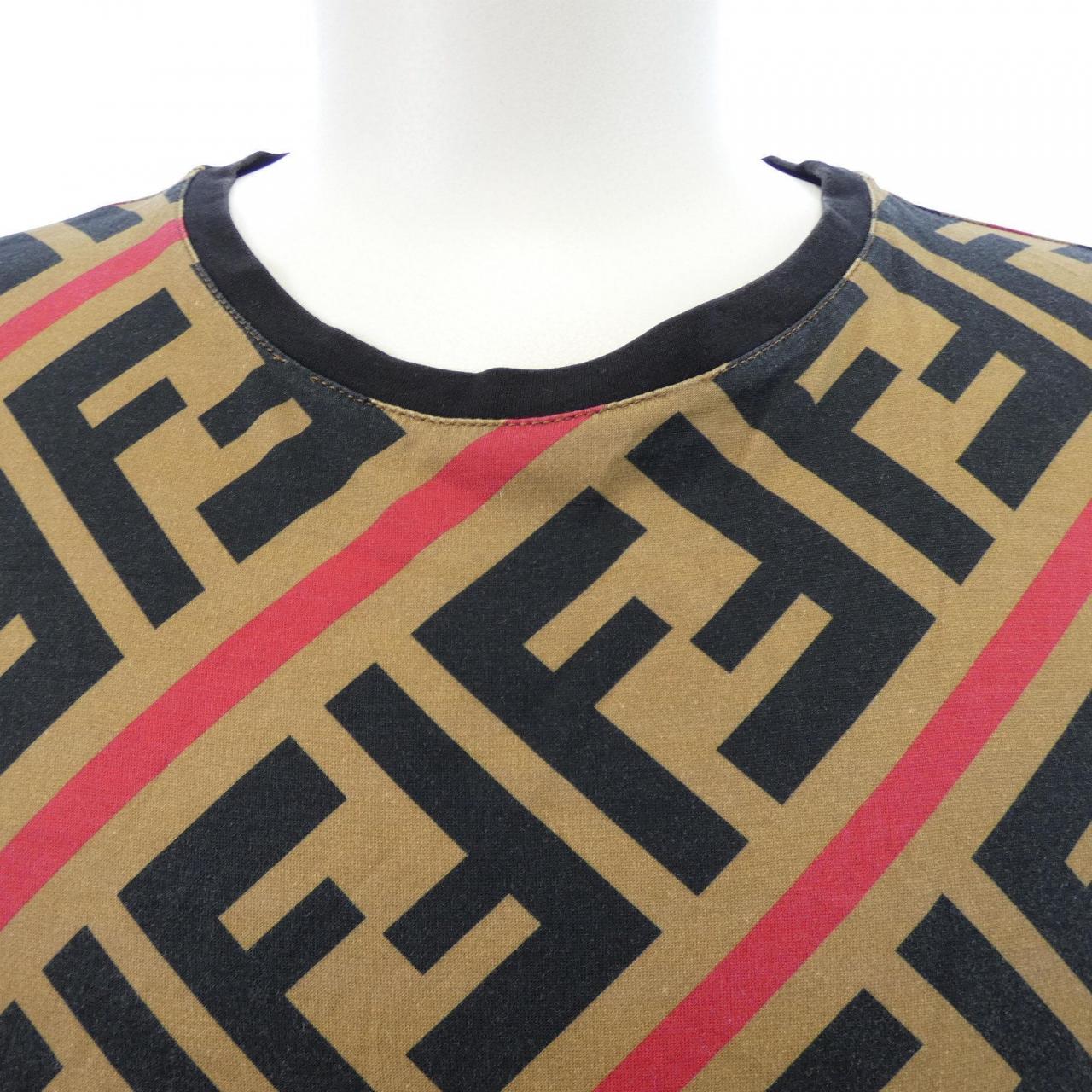 フェンディ FENDI FFモチーフ FY0894 A7A8 Tシャツ