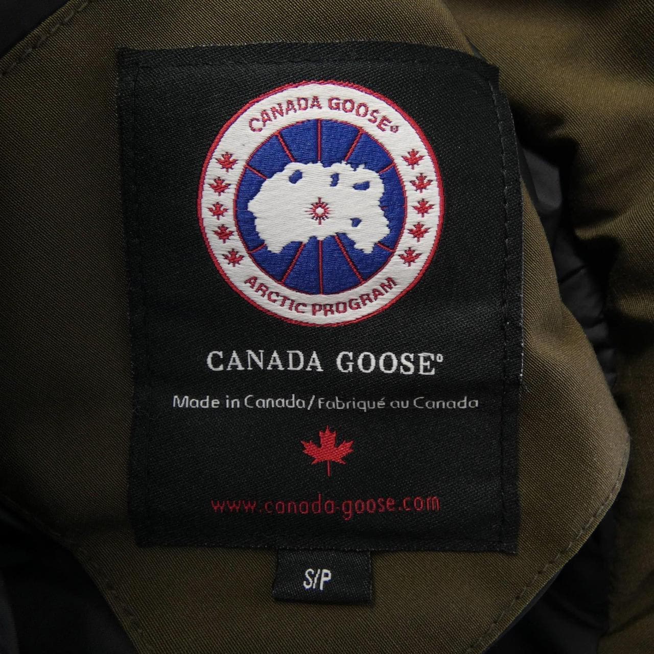 カナダグース CANADA GOOSE ダウンジャケット
