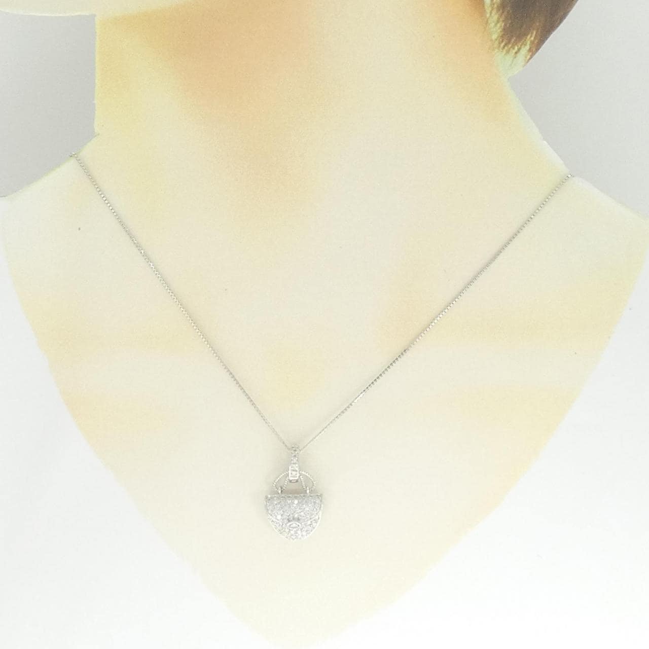 K18WG バッグ ダイヤモンド ネックレス 0.61CT