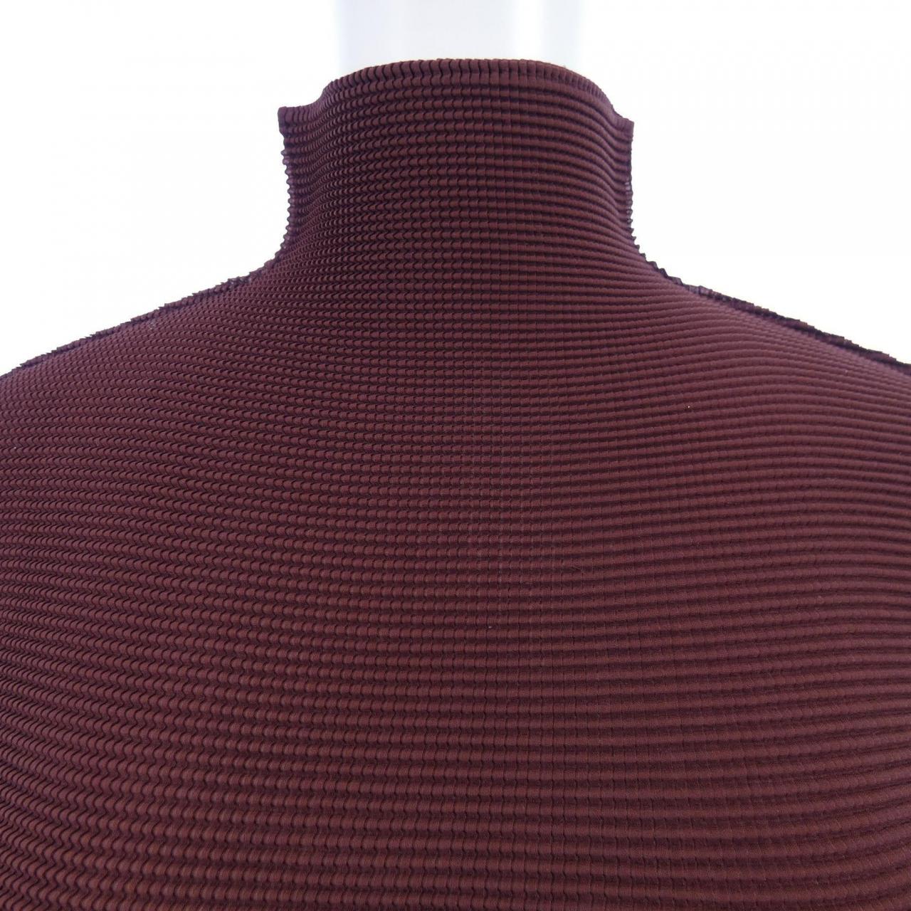 ミーイッセイミヤケ me ISSEY MIYAKE MI23FJ061 トップス