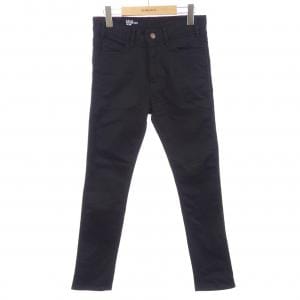 セリーヌ CELINE スキニージーンズ 2N354082T ジーンズ