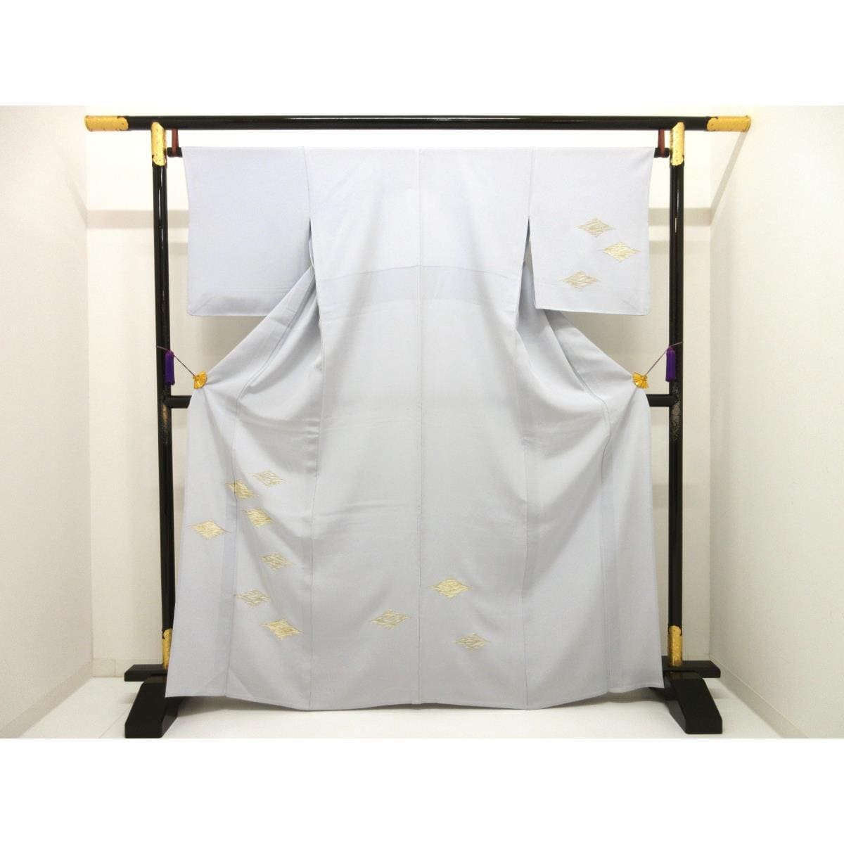 単衣　訪問着　刺繍加工　剣片喰