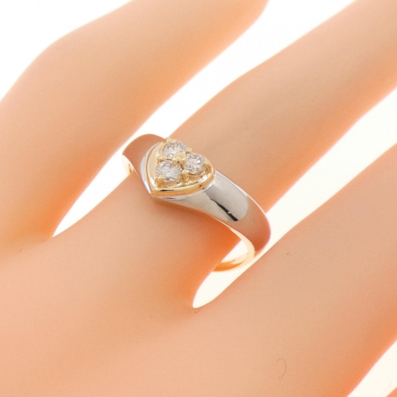 K18YG/PT900 Heart Diamond Ring