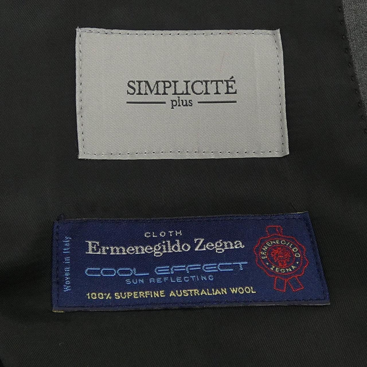 シンプリシテ simplicite スーツ
