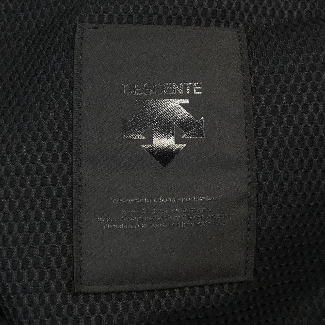 デサント DESCENTE DAWQGK40U ダウンジャケット