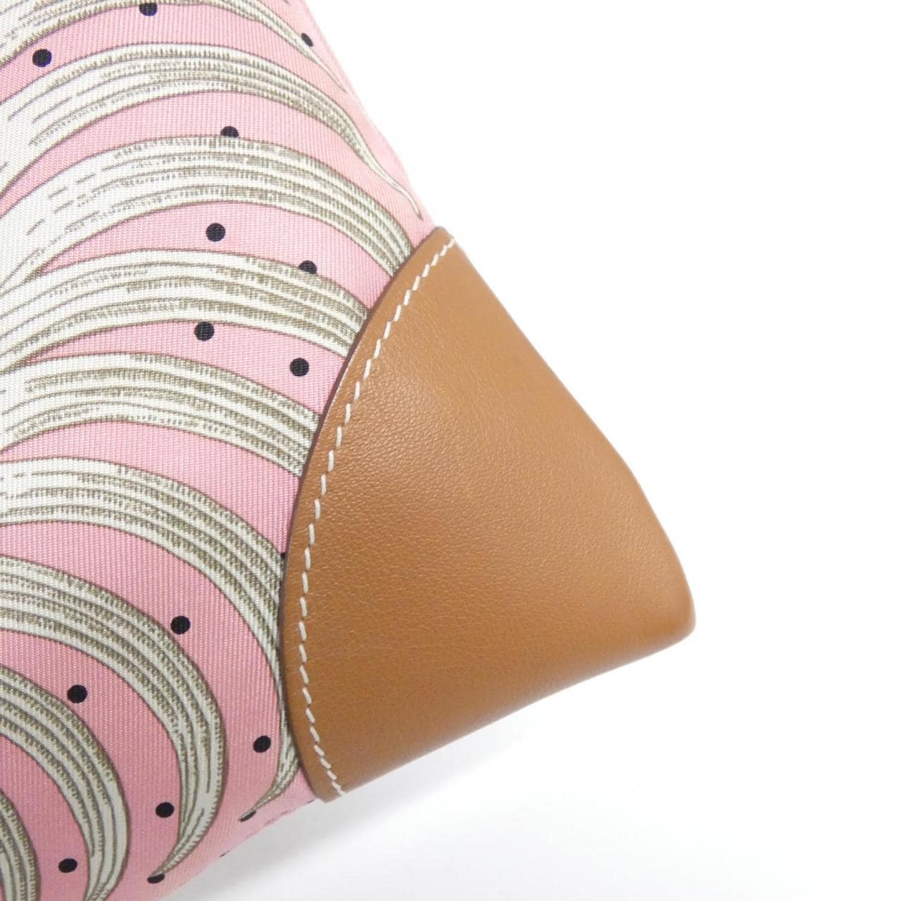 エルメス TIGRE ROYAL FLEURI シルキーシティ PM 079188CK ショルダーバッグ