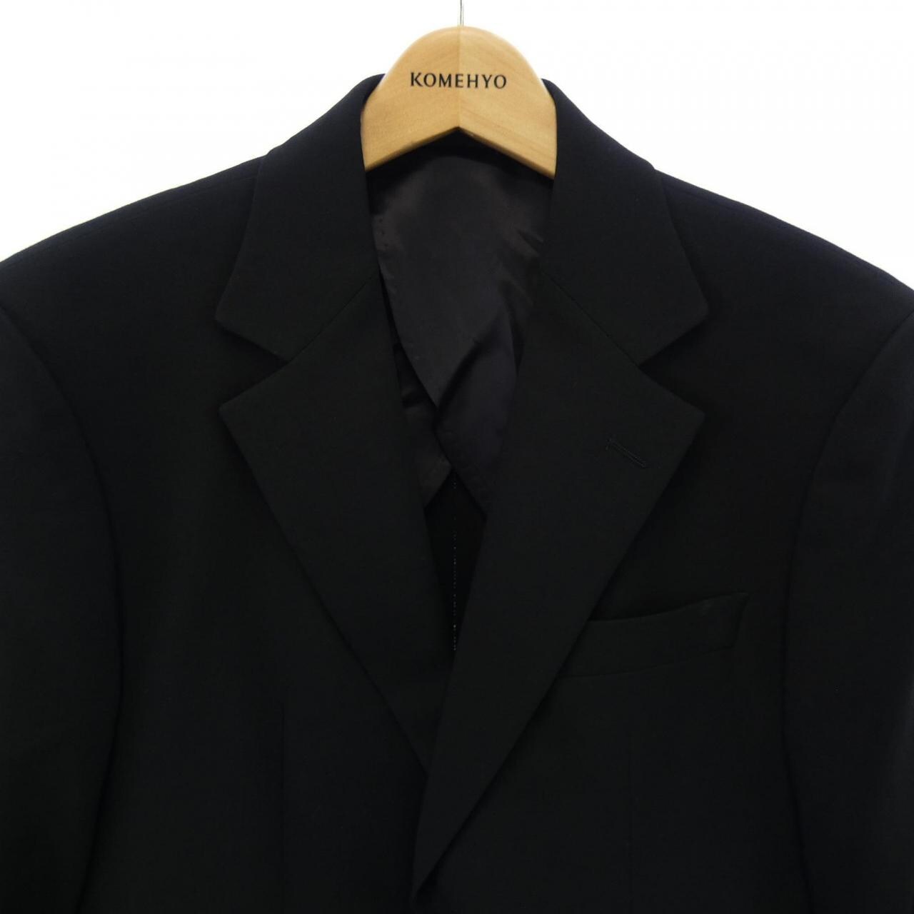 ゴタイリク GOTAIRIKU スーツ