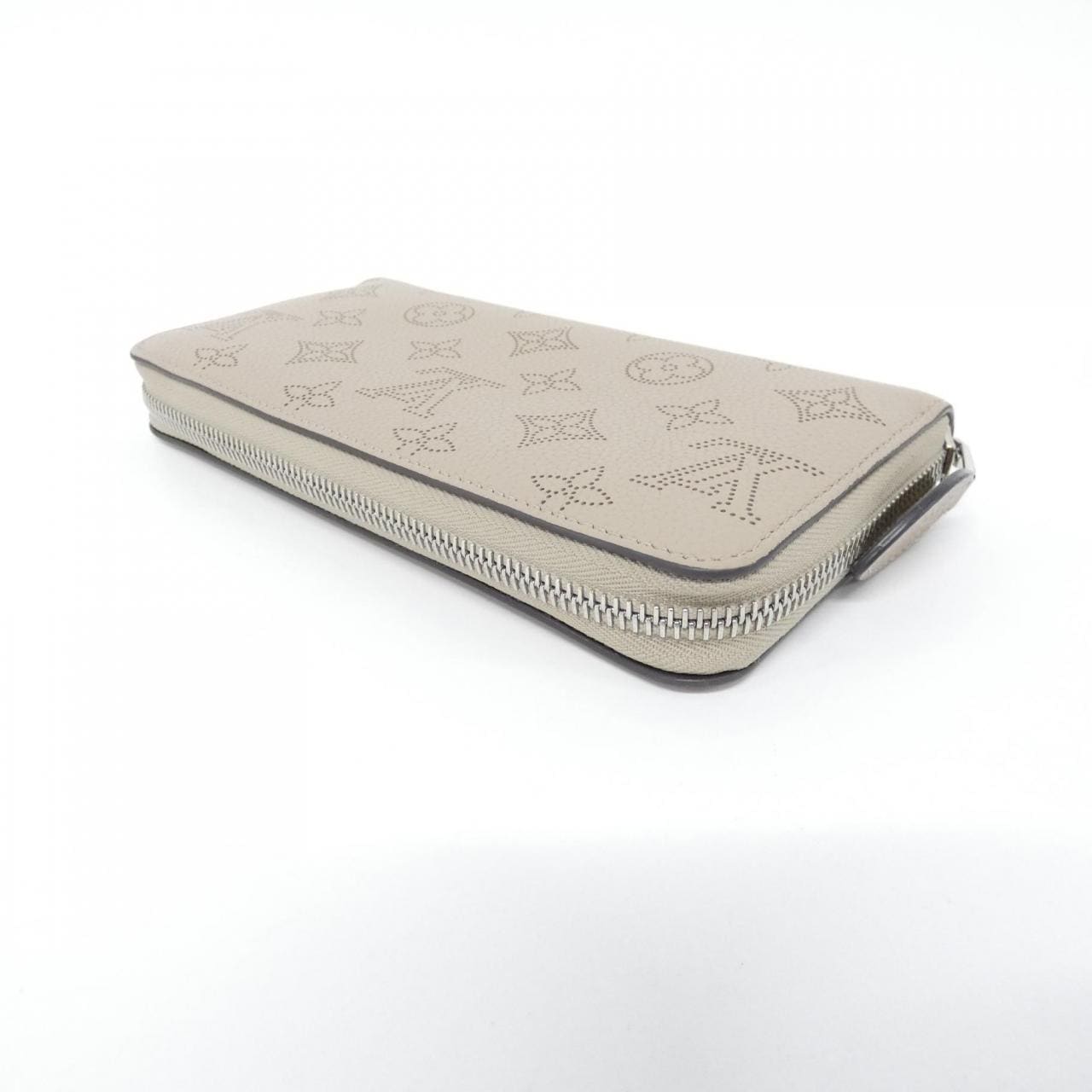 ルイヴィトン マヒナ ジッピー ウォレット M69821 財布