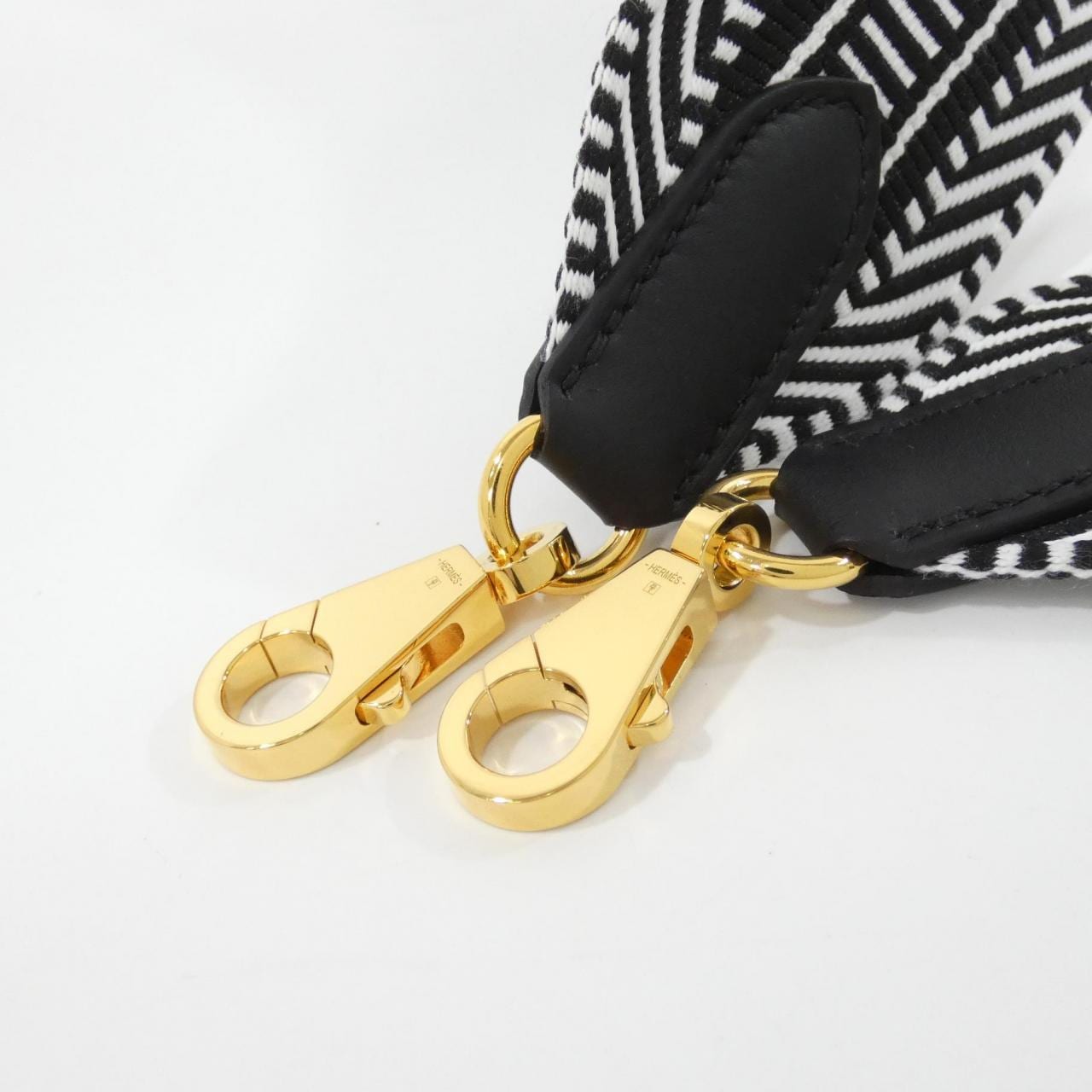 エルメス サングル カヴァル 073651CC ストラップ