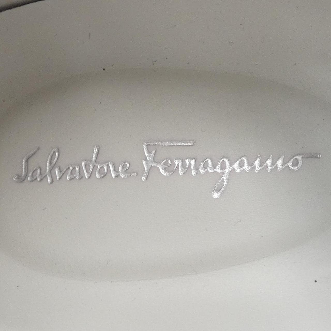 サルヴァトーレフェラガモ SALVATORE FERRAGAMO スニーカー