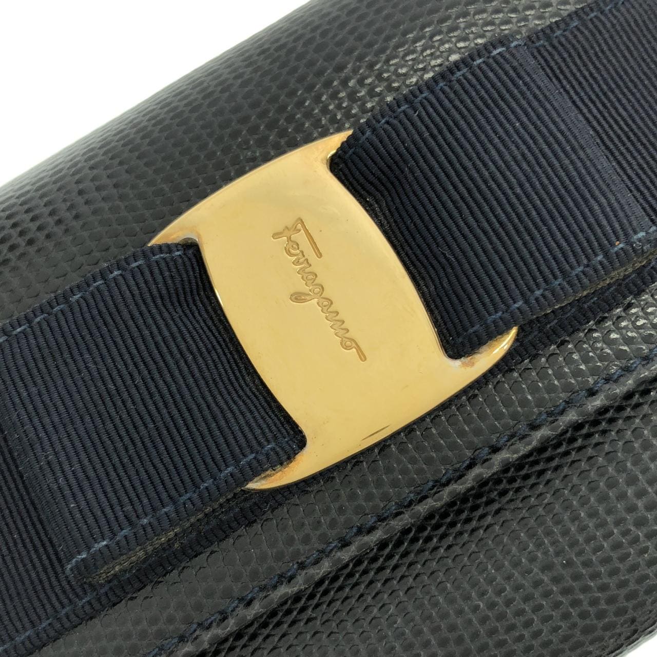 【ヴィンテージ】サルヴァトーレフェラガモ 21 3202 ショルダーバッグ