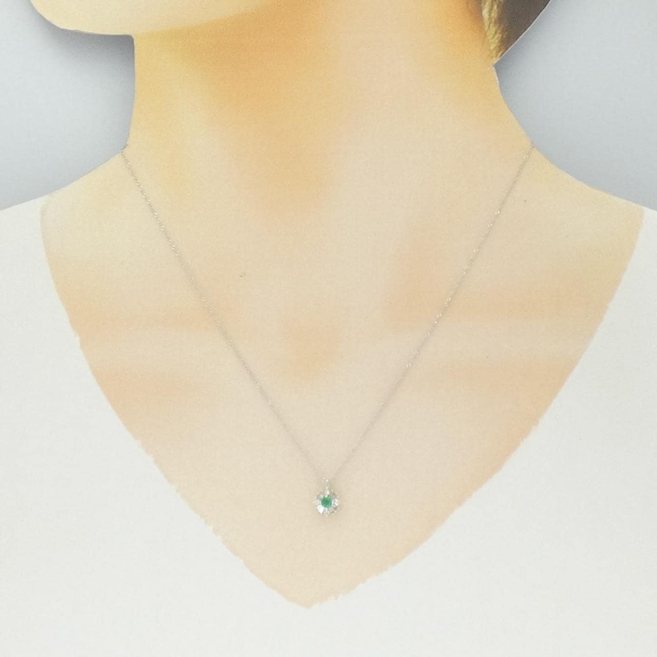 K18WG Emerald Necklace 0.08CT