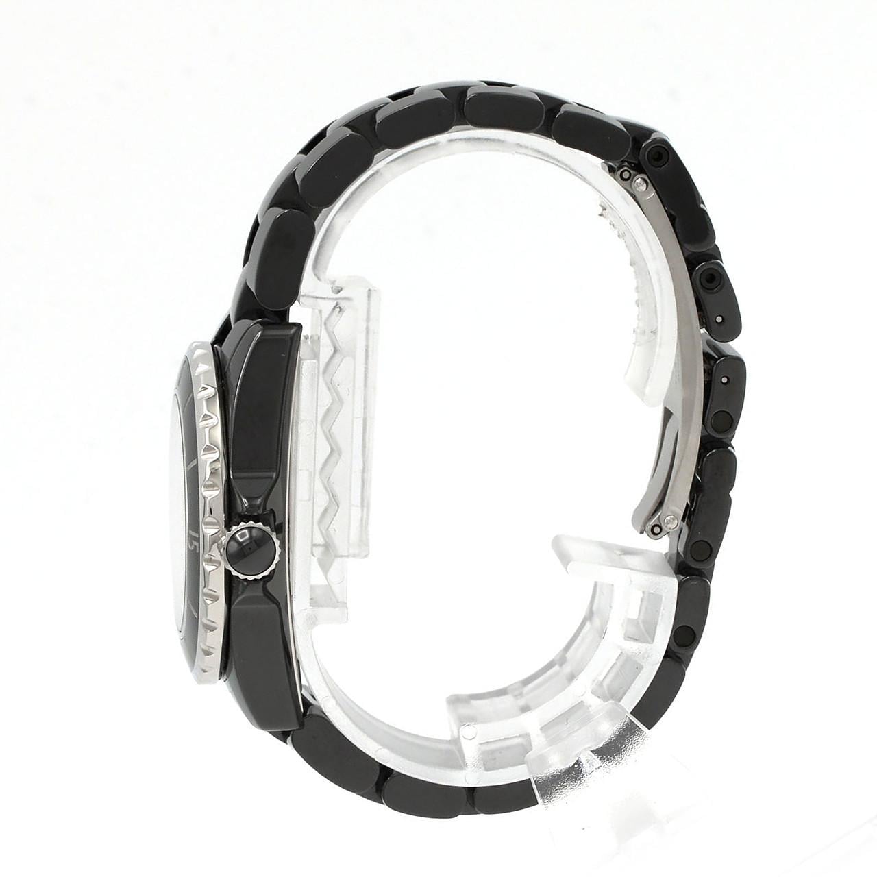 シャネル J12 33mmセラミック H0682 セラミック クォーツ