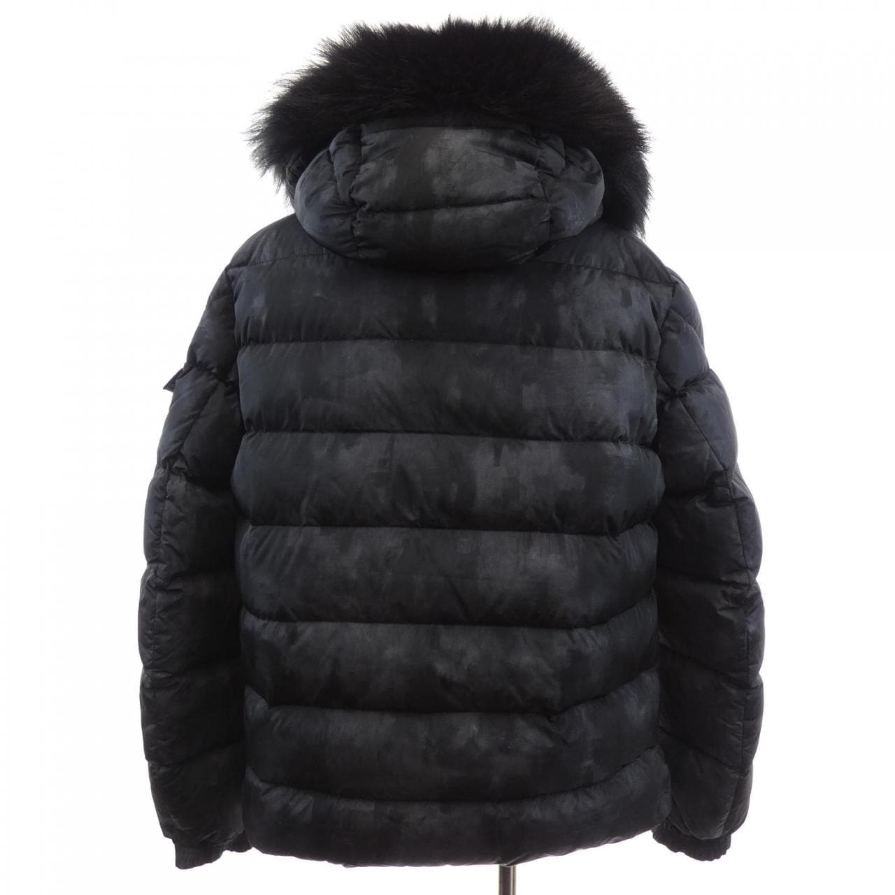 モンクレール MONCLER BYRON ダウンジャケット