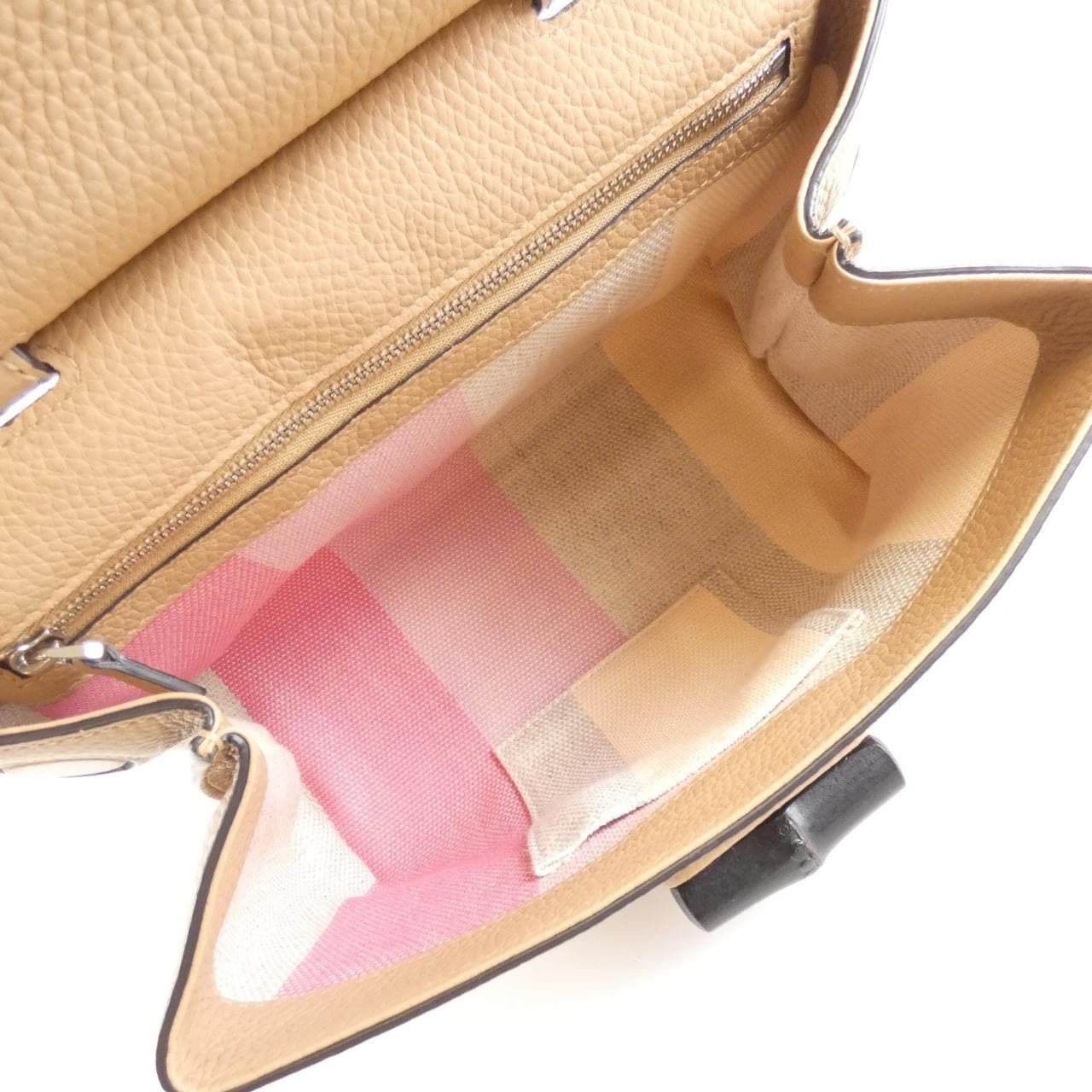 グッチ 370831 A7M0N バッグ