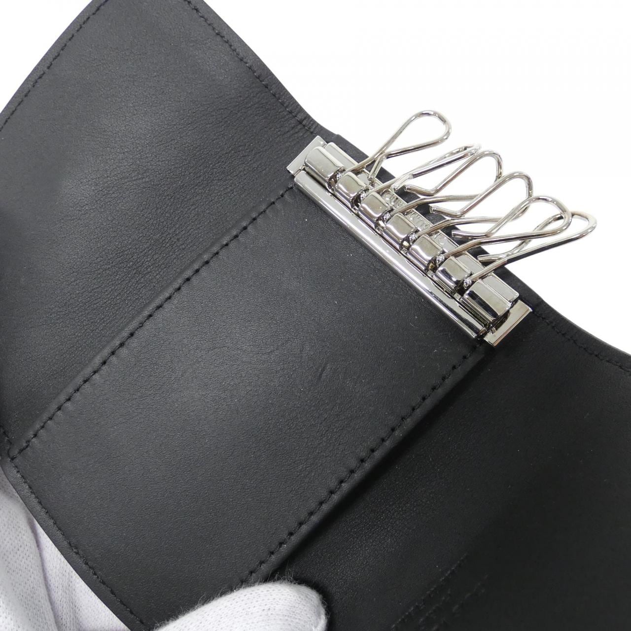 ルイヴィトン トリヨン モノグラム ミュルティクレ M82604 キーケース