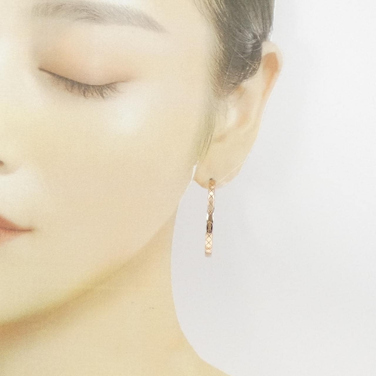 CHANEL Coco Crush Earrings