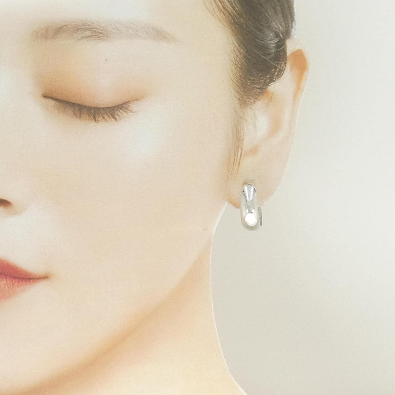 【新品】K18WG フープ ピアス