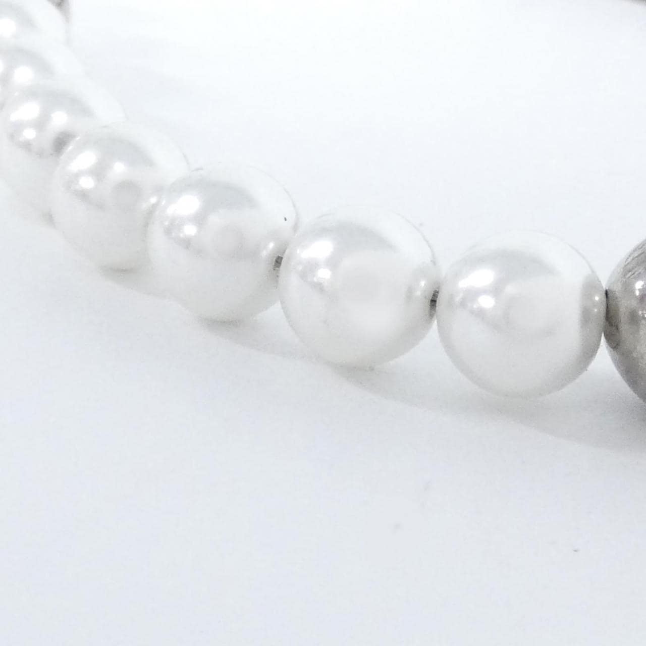 ルイヴィトン チェーン ベルト パール ミニ M03024 アクセサリーチェーン