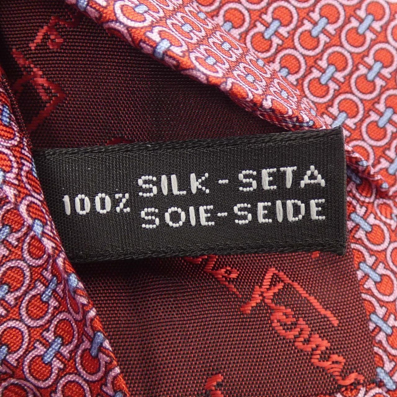 サルヴァトーレフェラガモ SALVATORE FERRAGAMO NECKTIE