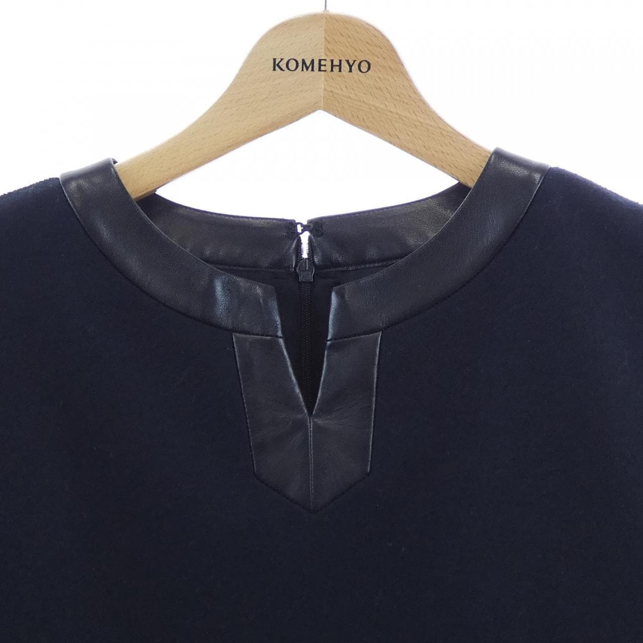 トムフォード TOM FORD トップス