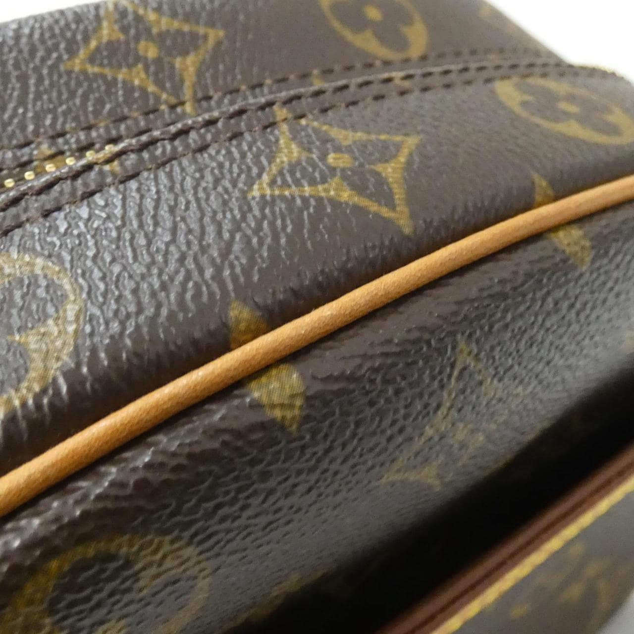 ルイヴィトン モノグラム ブロワ M51221 ショルダーバッグ