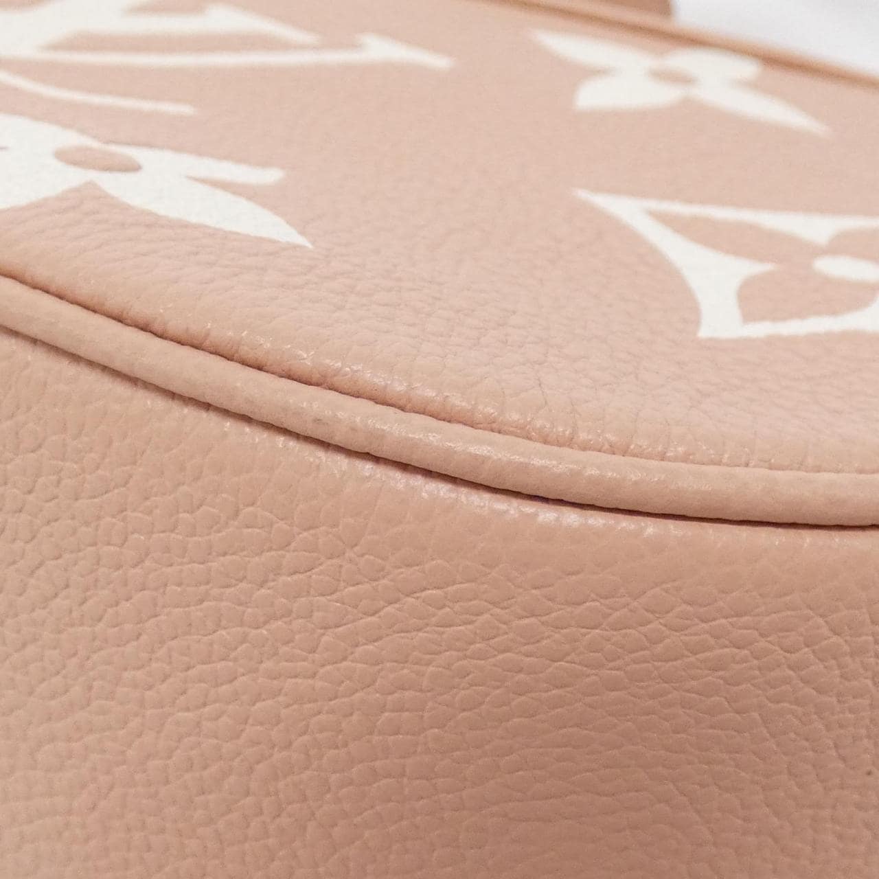 ルイヴィトン バイカラー モノグラム アンプラント バガテル M46301 ショルダーバッグ