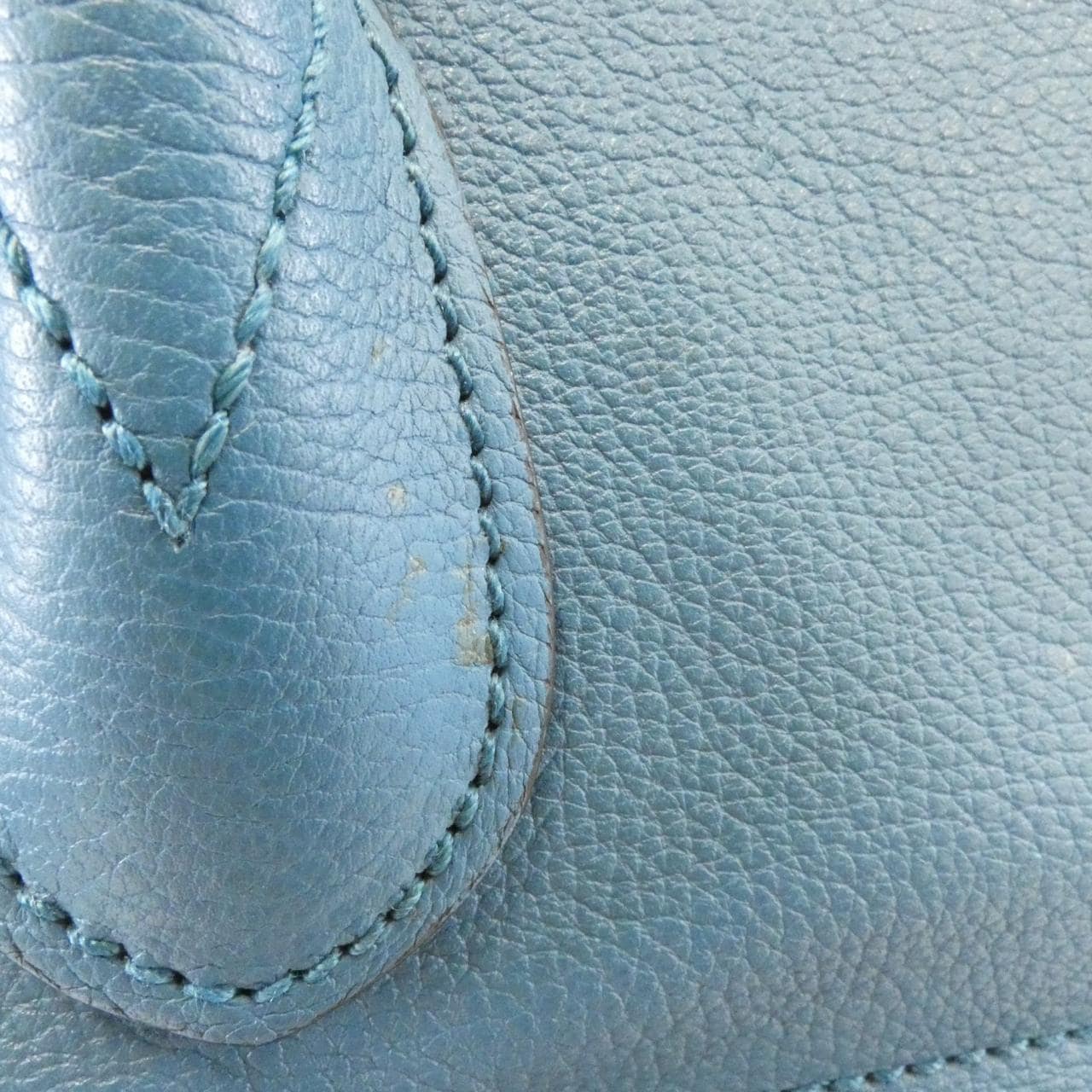 グッチ 674837 0E8IG バッグ