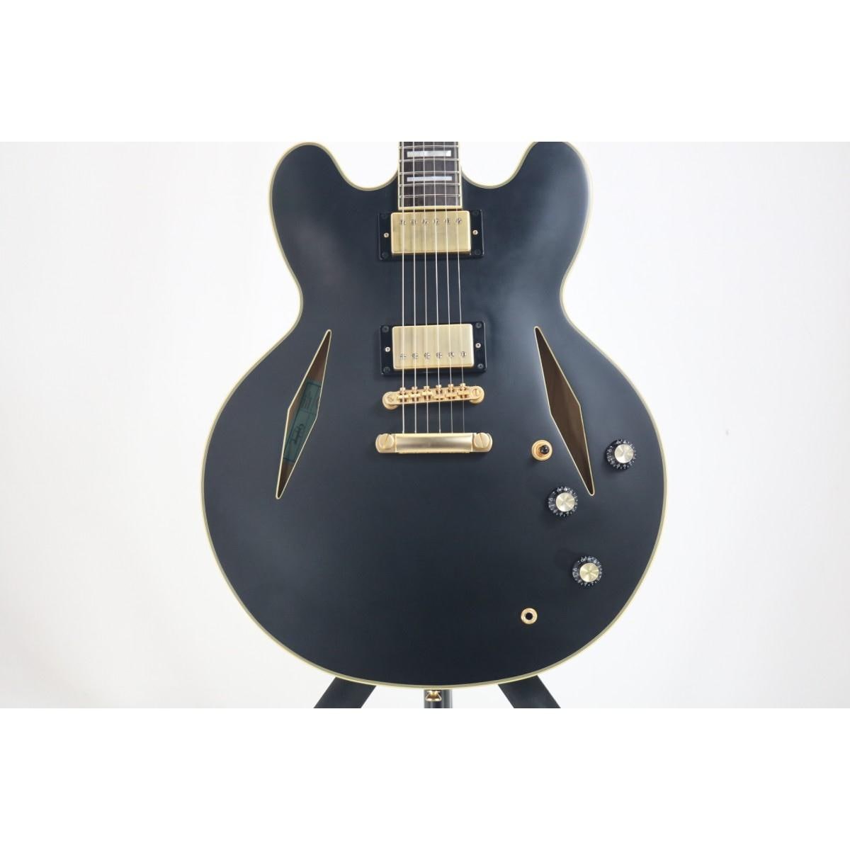ＥＰＩＰＨＯＮＥ　　ＥＭＩＬＹ　ＷＯＬＦＥ　ＳＨＥＲＡＴＯＮ